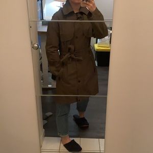 Water resistant trench coat Laundry